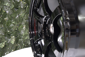 Gram Lights 57DR 18x9.5 +38 5x114.3 Glossy Black Wheel
